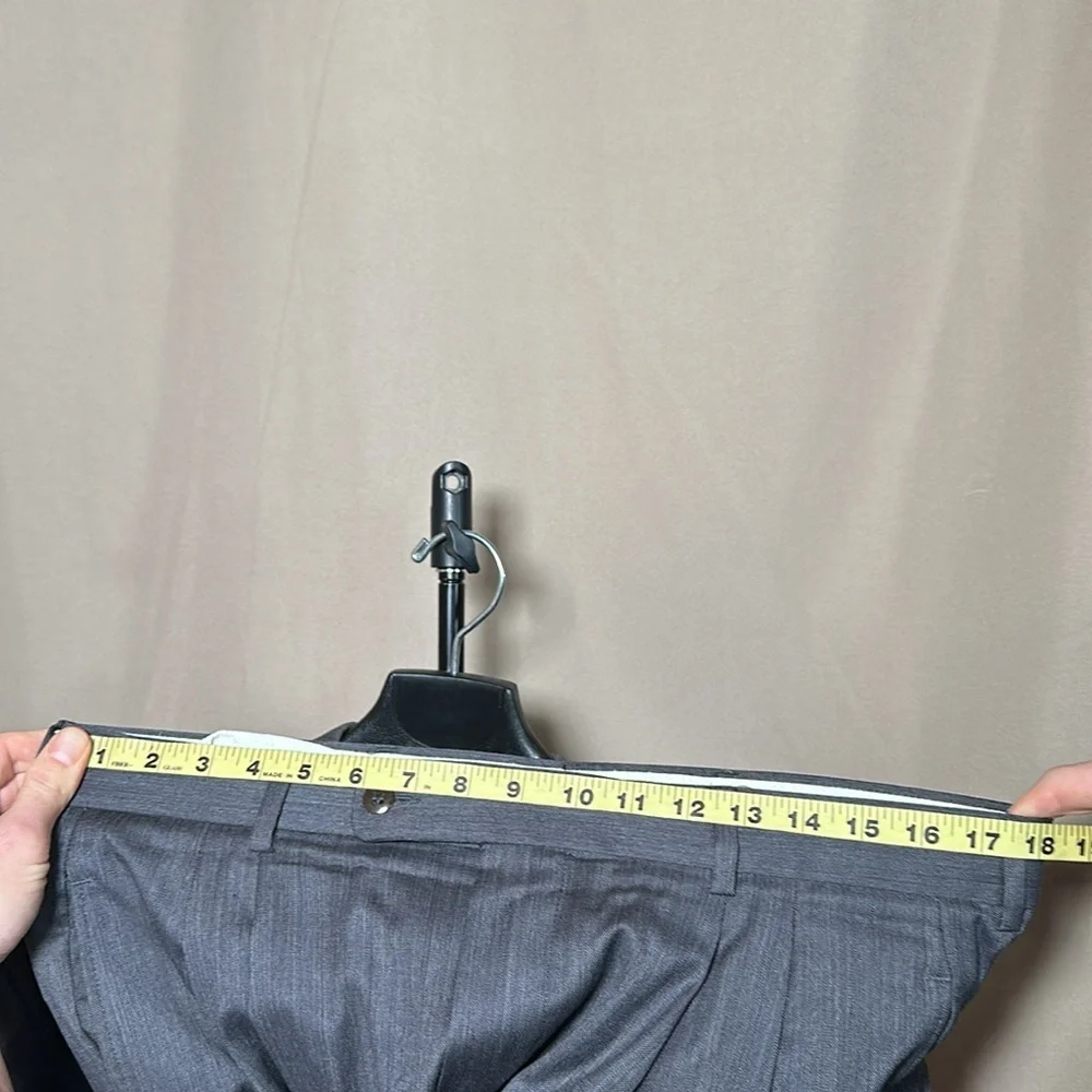 Vintage Hugo Boss Charcoal Grey Chicago Suit Virgin Wool Size N/A PTP 23 - Picture 9 of 9